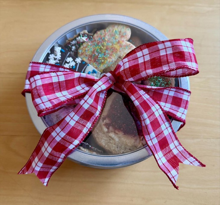 Atwater's Cookie Tins Recalled For Pecans, Walnuts, Almonds